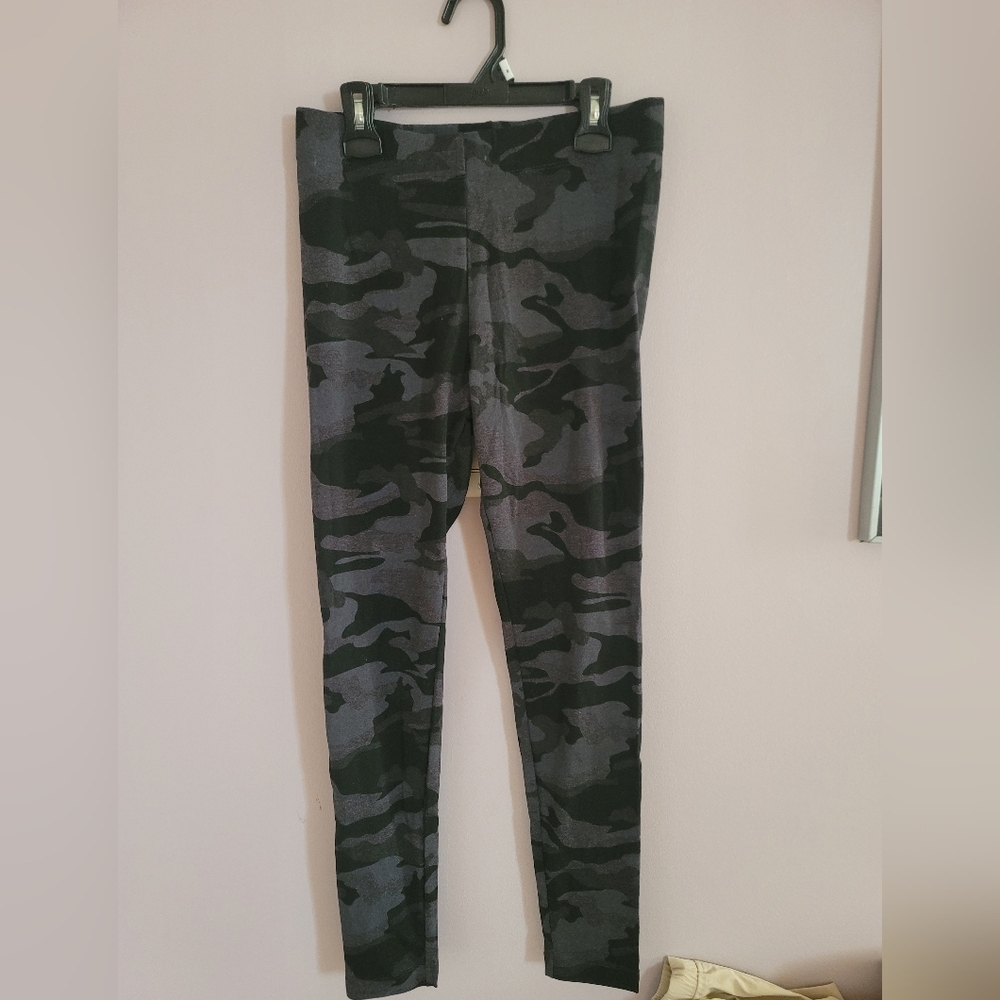 💙2/$8💙 George Camo Leggings